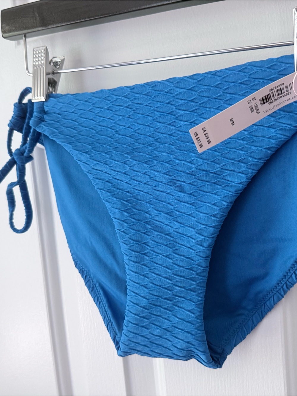 NWT Victoria's Secret Blue Textured Bikini Bottoms M